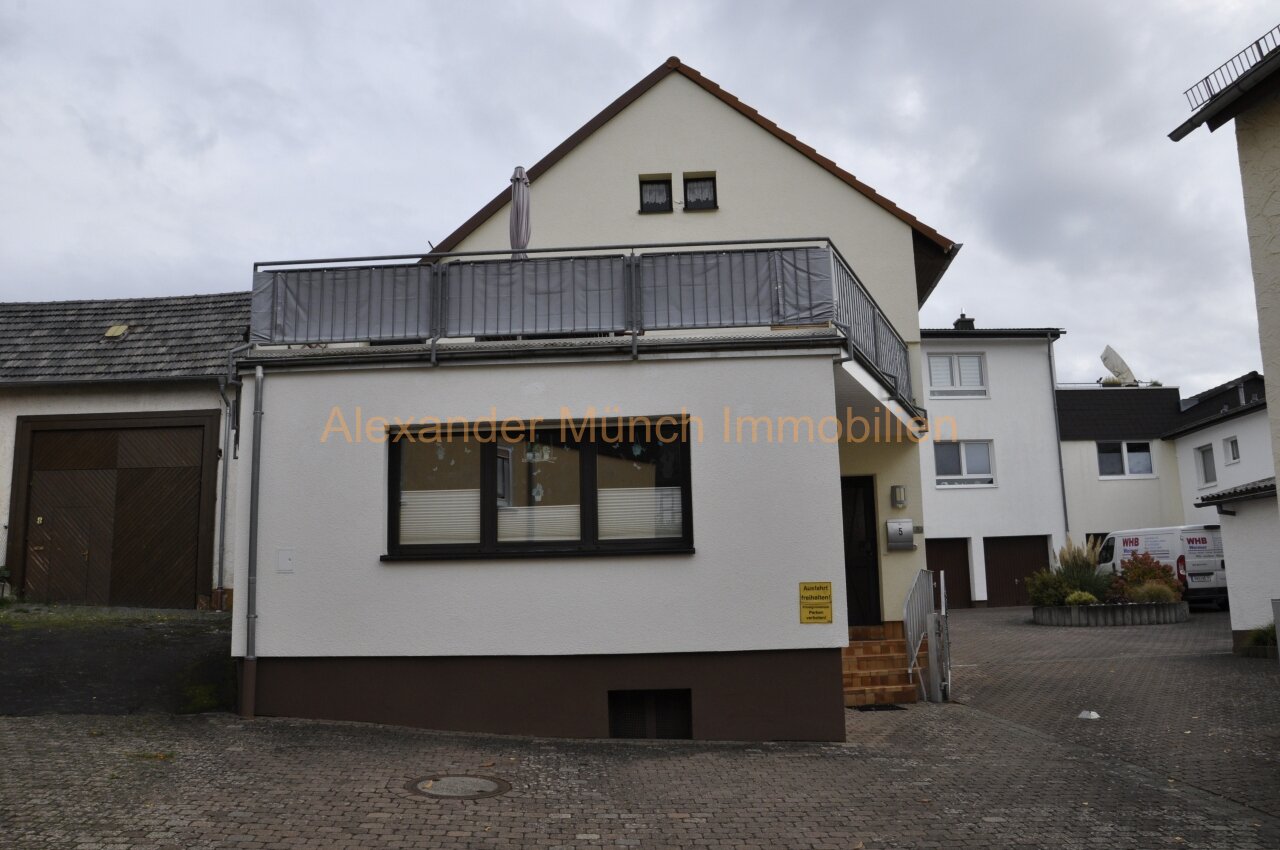 Attraktives Mehrfamilienhaus mit 6 Wohneinheiten als Kapital-Anlageobjekt in Hünstetten!