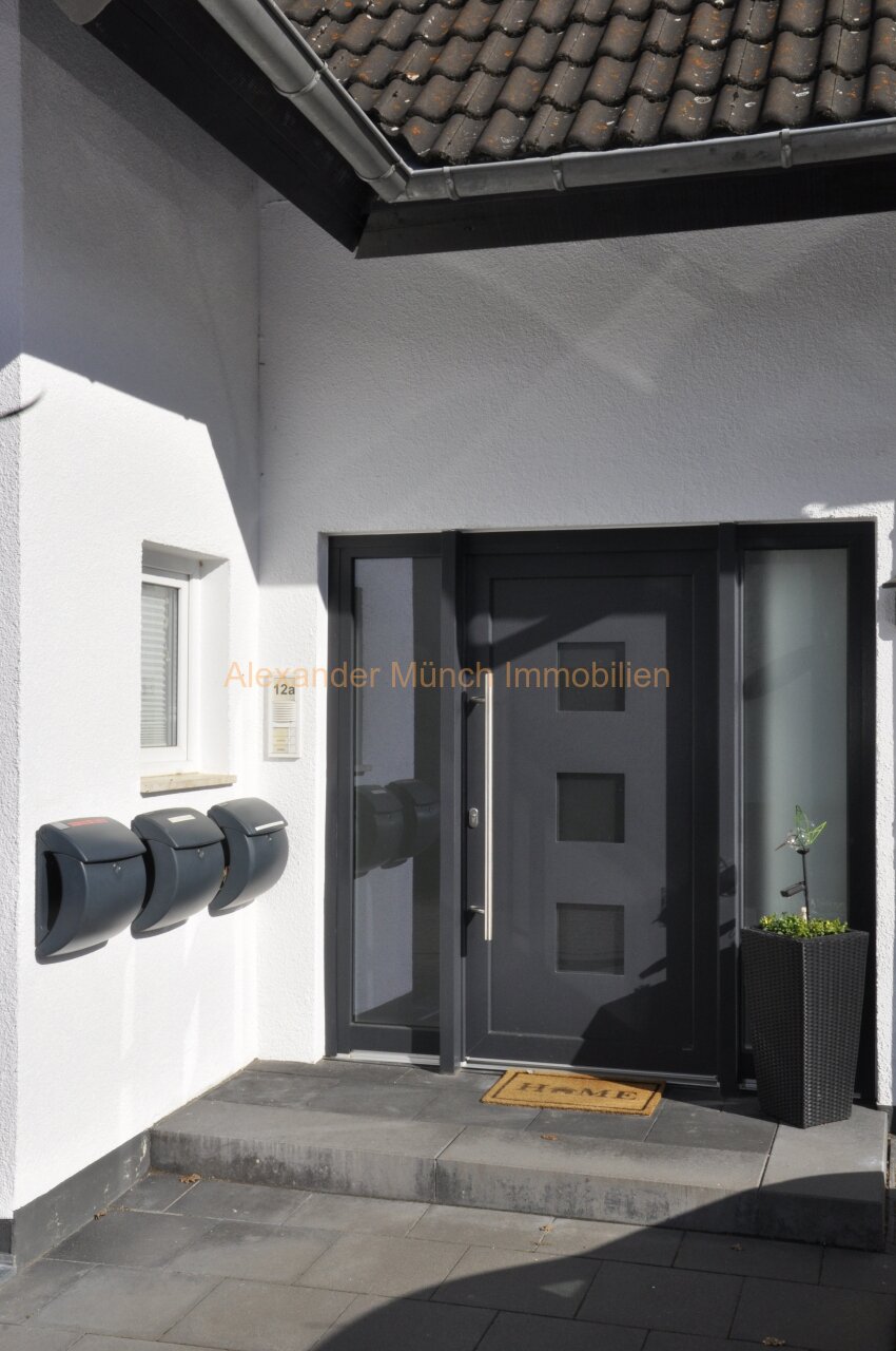 Provisionsfrei-Moderne 3-Zimmer-Dachgeschoss-Maisonettewohnung mit Terrasse und Einzelgarage!