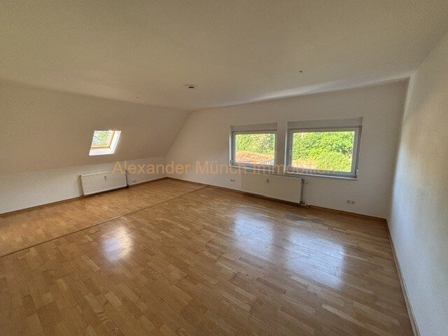 Provisionsfrei-Moderne 3-Zimmer-Maisonettewohnung mit Terrasse und Einzelgarage!