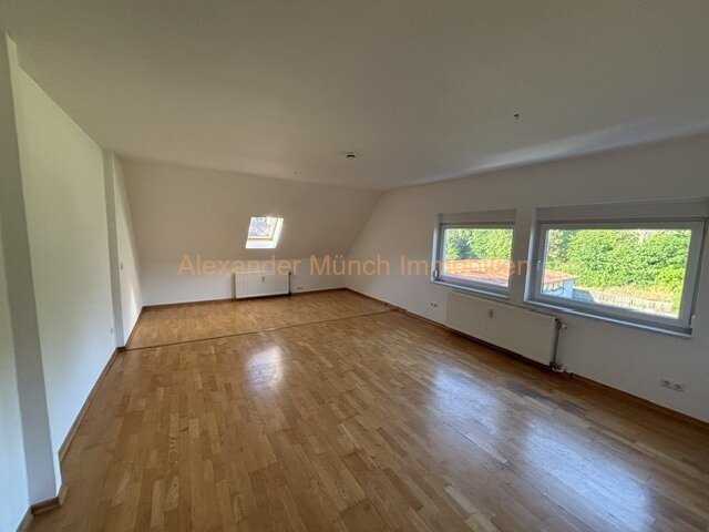 Provisionsfrei-Moderne 3-Zimmer-Maisonettewohnung mit Terrasse und Einzelgarage!